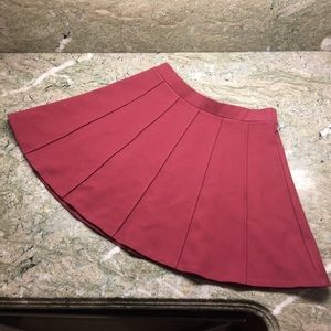 ❌SOLD❌Pleated Aritzia skirt